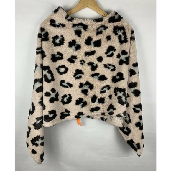 Love of Fashion Accessories - Love of Fashion Leopard Faux Fur Poncho One Size